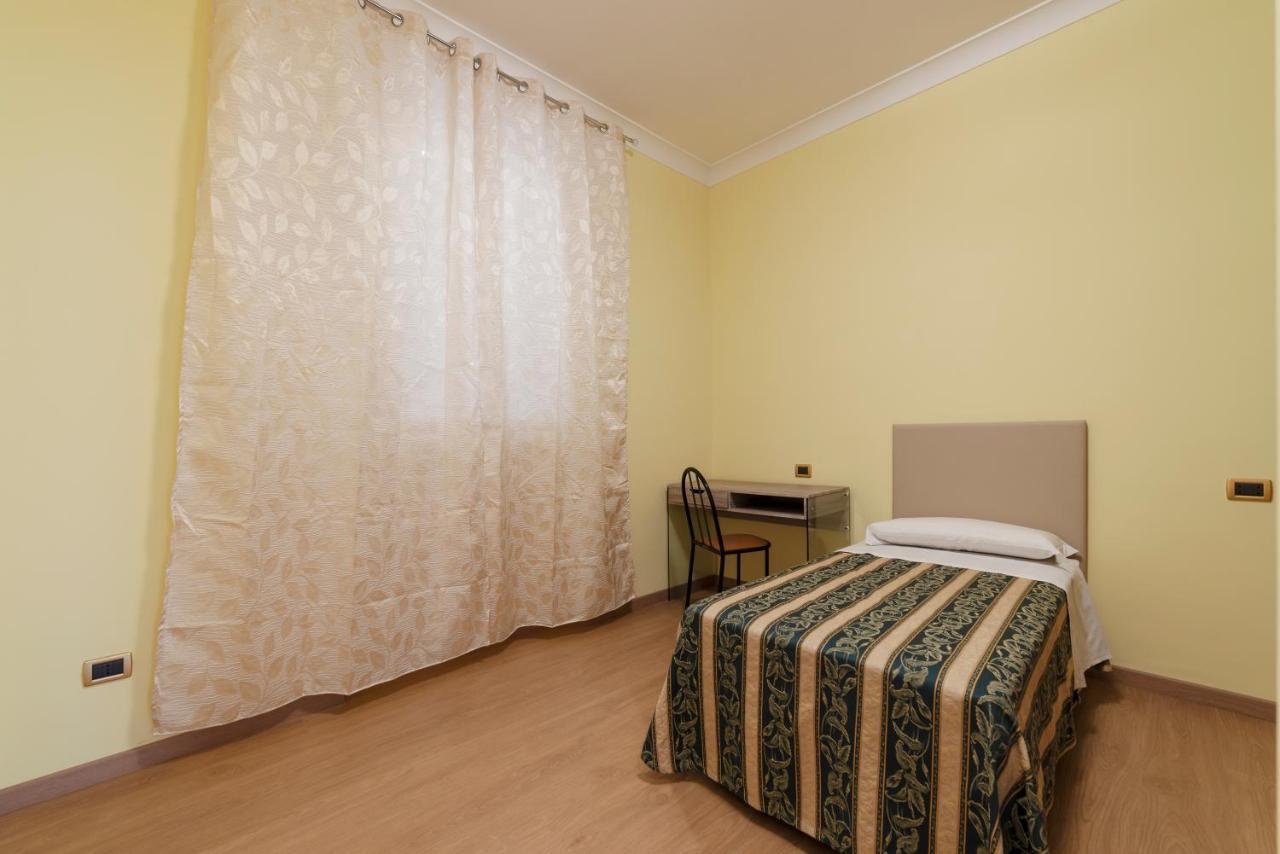 Termini Station Elegant And Roomy Apartment Рим Екстериор снимка